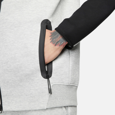 NIKE SPORTSWEAR TECH FLEECE WINDRUNNER