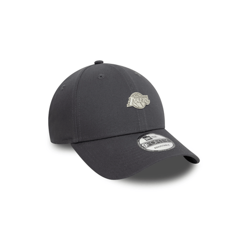 NEW ERA METALLIC BADGE COLLECTION 9FORTY CAP