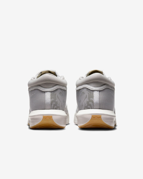 NIKE LEBRON WITNESS XIII