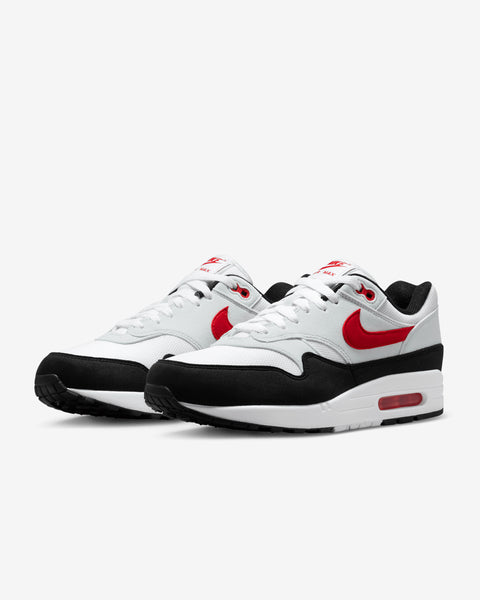 NIKE AIR MAX 1