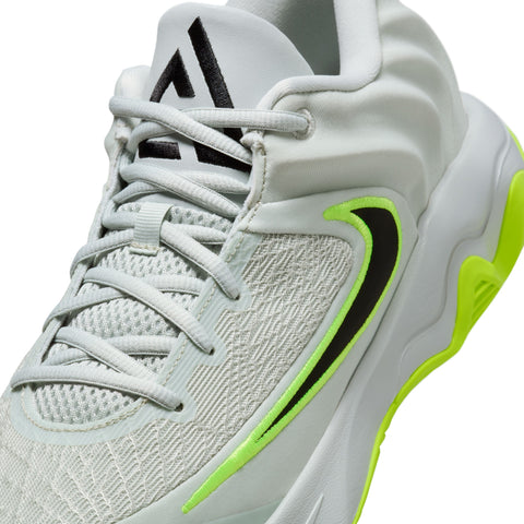 NIKE GIANNIS IMMORTALITY 4