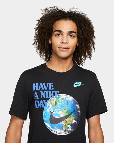 NIKE SPORTSWEAR TEE